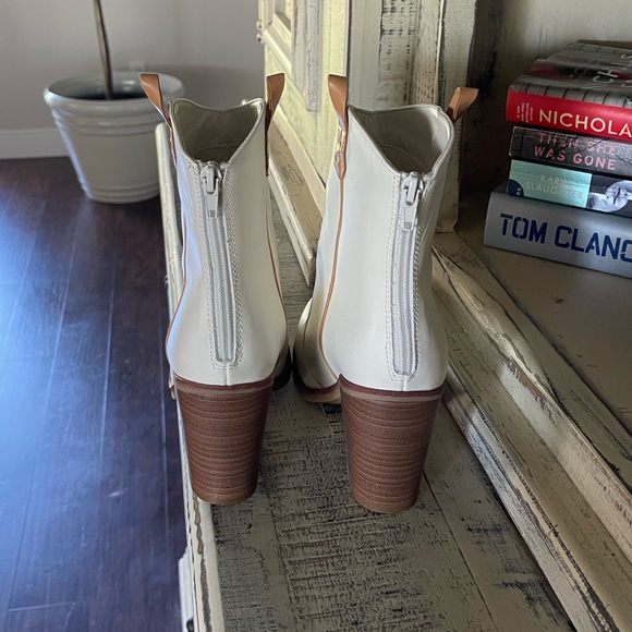 Altar’d State Western Ankle Boots - Picture 3 of 5